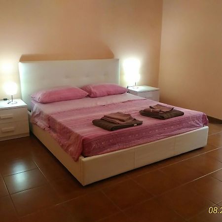 Santini House Hotel โรม ภายนอก รูปภาพ